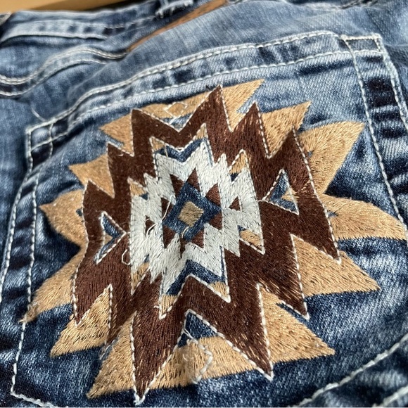 Cowgirl Tuff Jeans Thick stitch embroidered omg Aztec boot cut 35x33 - Picture 8 of 8